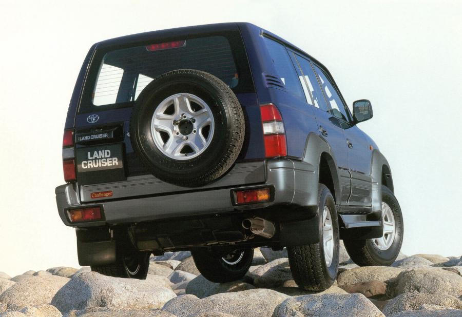 Toyota Land Cruiser Prado 90 5-Door (J95W) 1996 года  (фото 8 из 21)